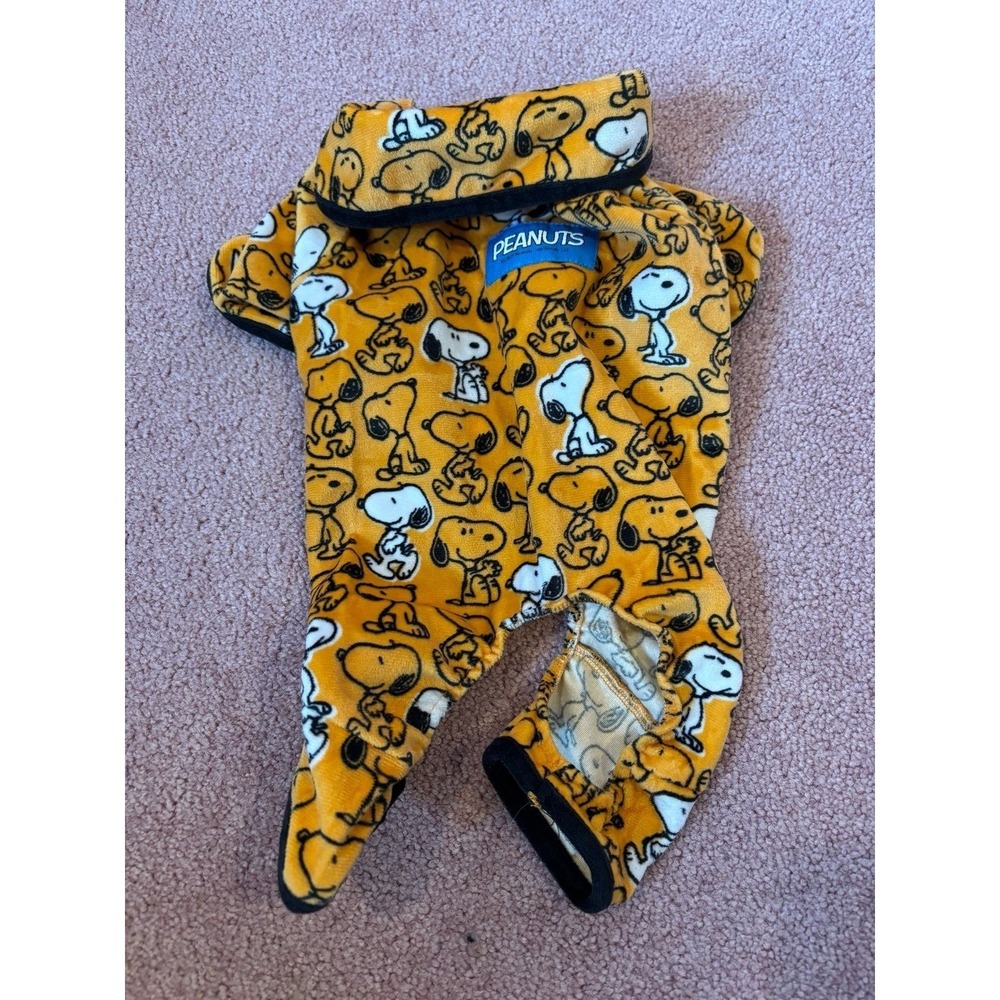 Peanuts Snoopy dog orange pjs- XS (16" length,‎ 7" chest